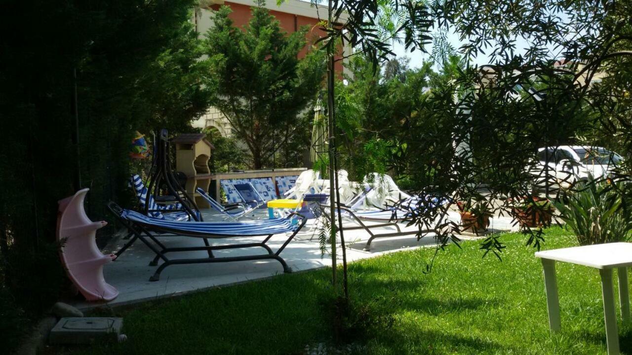 Casa Vacanze Oasi Felicita نوفا سيري مارينا المظهر الخارجي الصورة