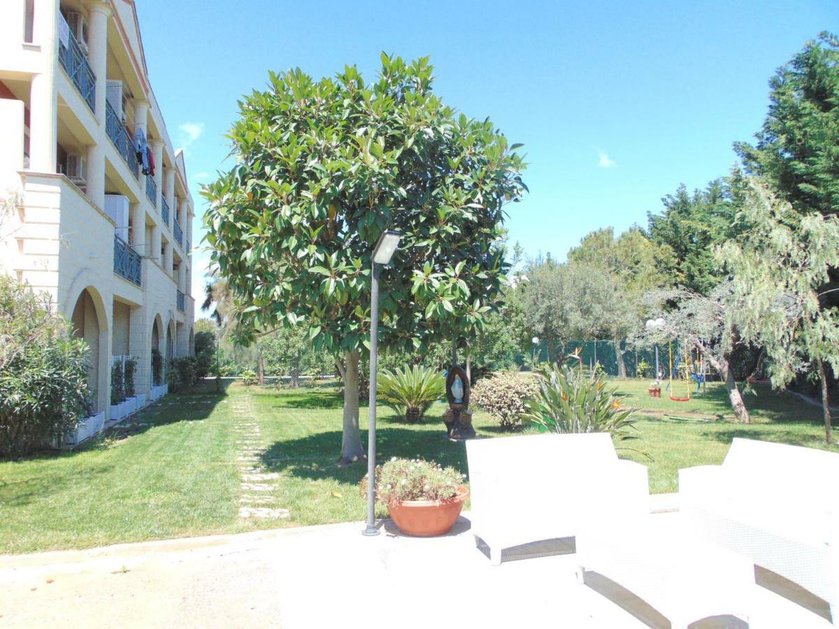 Casa Vacanze Oasi Felicita نوفا سيري مارينا المظهر الخارجي الصورة